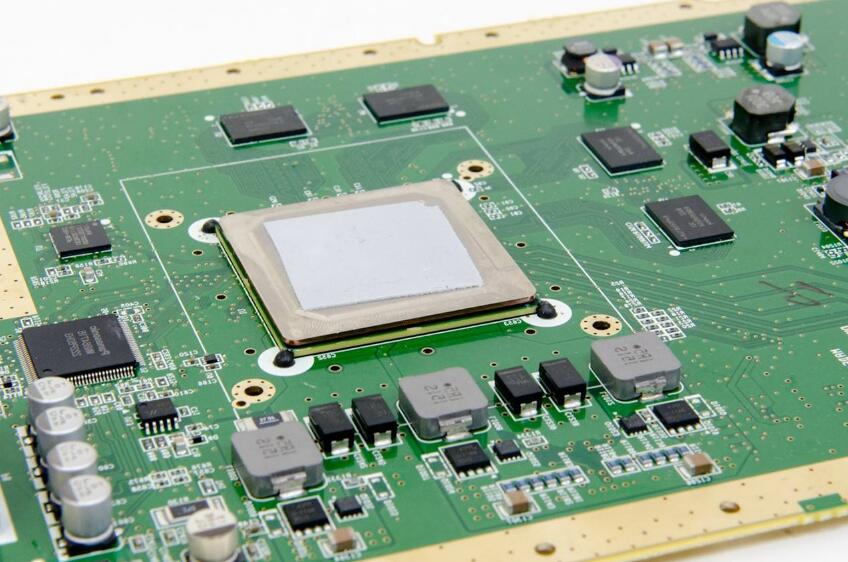 Processors 64-Bit x 32-Bit Processors 1